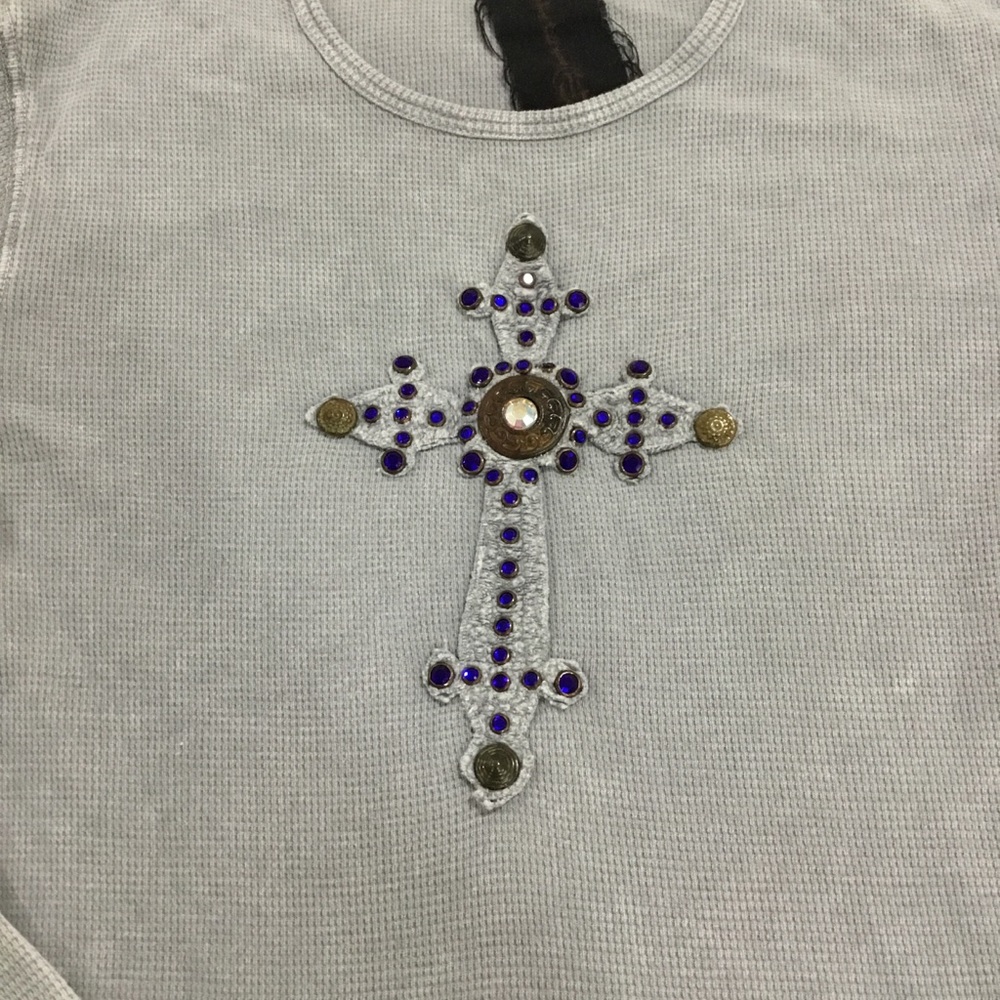 Distressed women’s embellished rocker gothic Gray long sleeve cross shirt size M